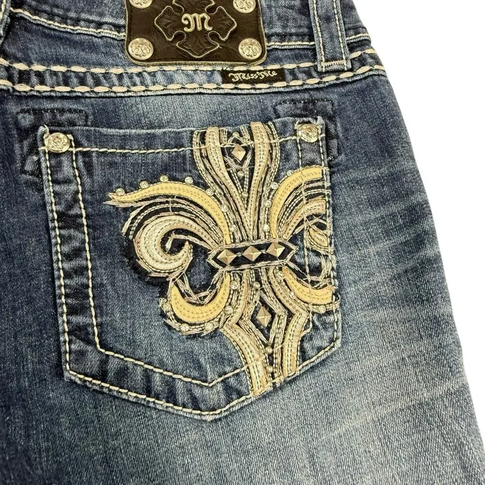 Miss Me Shorts Womens 30‎ Blue Denim Distressed Hem Embellished Trendy EUC